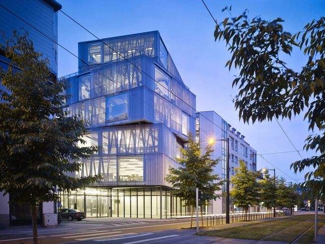 钢结构建筑的优势和劣势