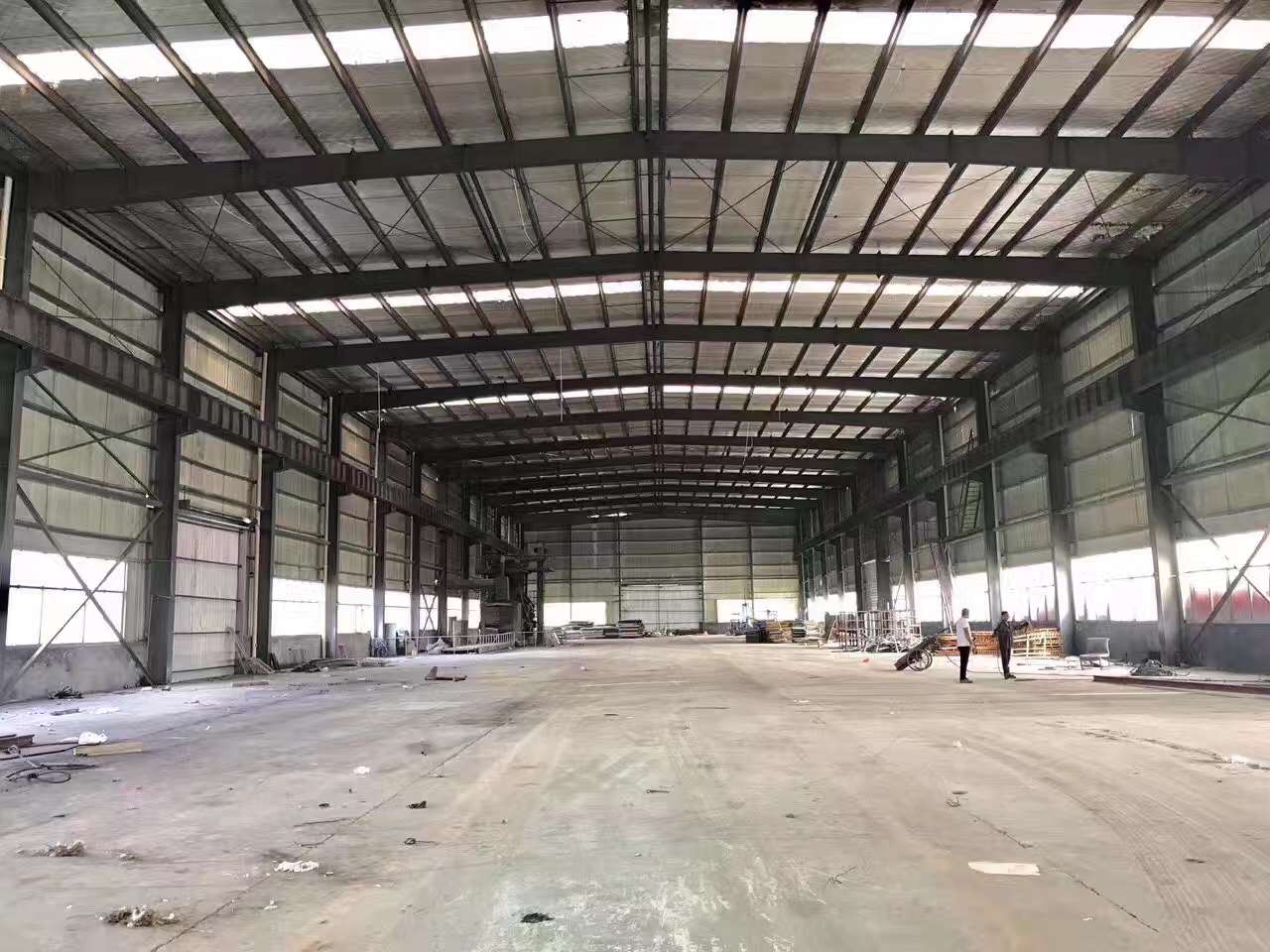 搭建东莞钢结构厂房时有哪些注意事项(图2)